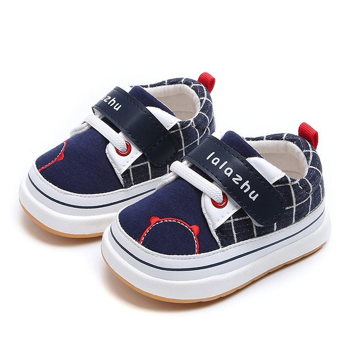 Step into Comfort: Explore Our Functional Toddler Shoes!